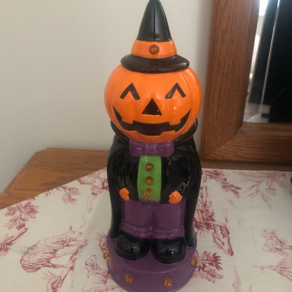 Halloween Ceramic Pumpkin Man Vampire Count Lighted Figurine